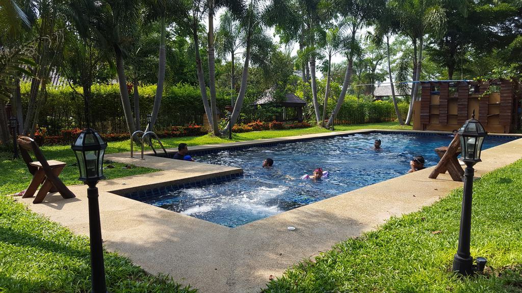 Prachuap Garden View Resort Prachuap Khiri Khan Exterior photo